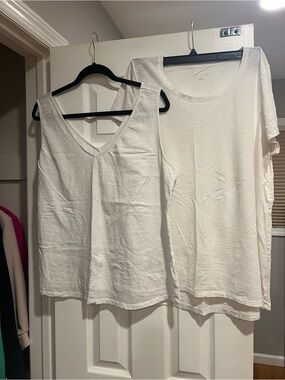Lilly Pulitzer White Tank & T-shirt (2)